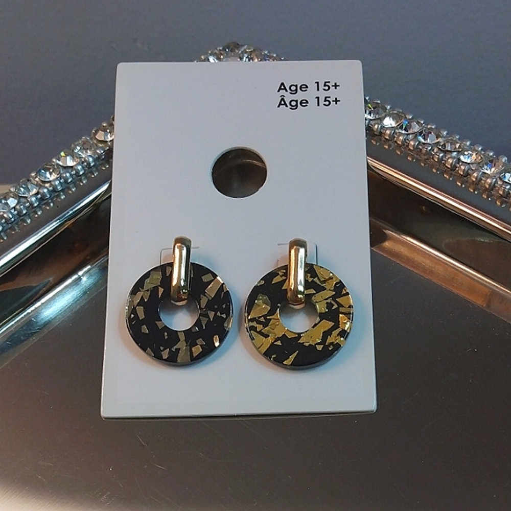 Chic Gold and Black flecked, circleEarrings.